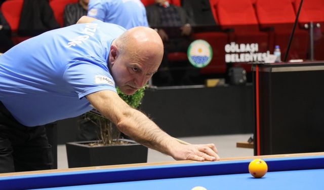Düzceli sporcu, 3 Bant Bilardo Veteranlar Türkiye Şampiyonası'nda birinci oldu