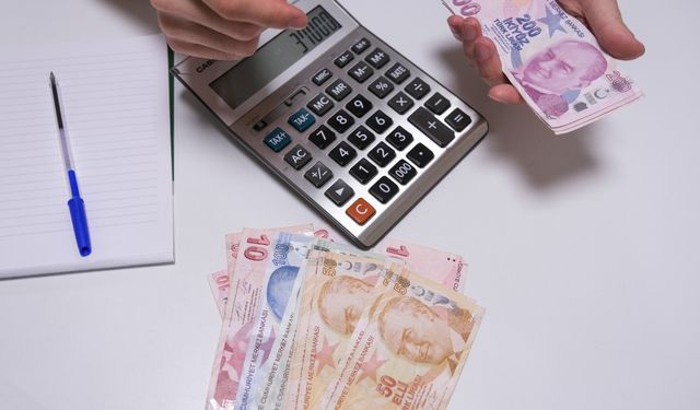 İlk kez rakam verildi: Asgari ücret pazarlığı açlık sınırından başlayacak!