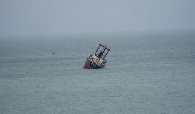 Romanya'dan Kastamonu'ya savrulan gemi batma tehlikesi yaşıyor!