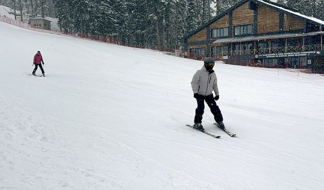 Ilgaz ve Yıldıztepe Kayak Merkezinde kar kalınlığı 6 santimetre