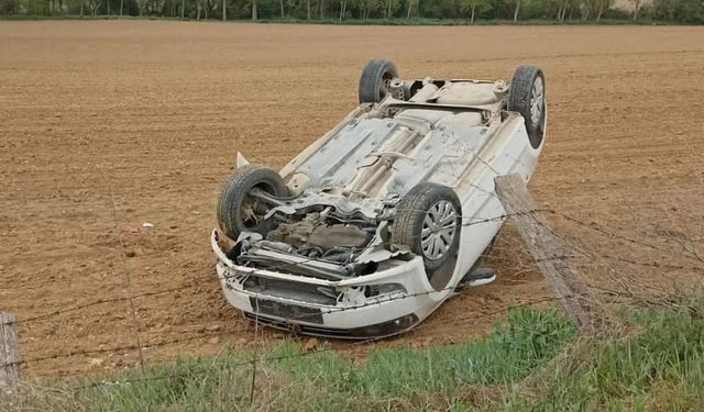 Kastamonu'da trafik kazası: Otomobili ile tarlaya uçtu!