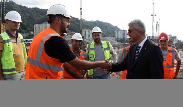 Sağlık Bakanı Kemal Memişoğlu, Rize'de konuştu: