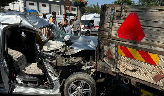 Taşköprü'de feci kaza: Can pazarının yaşandığı kaza çok sayıda yaralı var! Traktör römorkuna arkadan çarptı!
