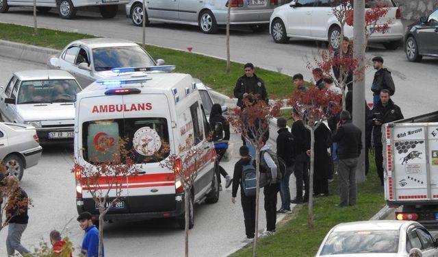 Kastamonu'da trafik kazası: 2 YARALI (görüntülü haber)