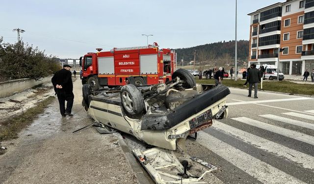 Kastamonu'da feci kaza: Otomobil ters döndü! Yaralılar var!