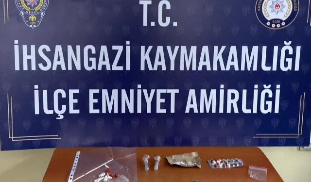 Kastamonu'da uyuşturucu operasyonu: 3 şahıs yakalandı!