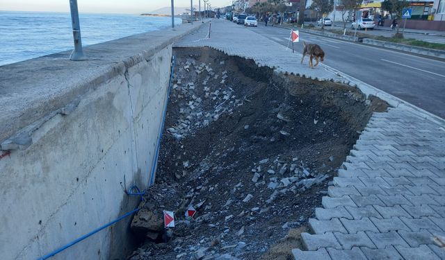 Kastamonu'da yol çöktü!