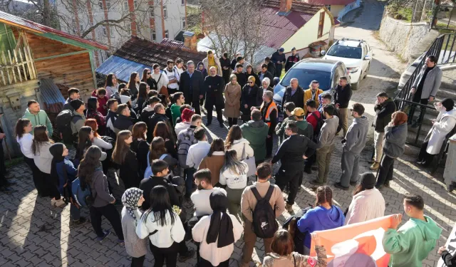 Kastamonu'da öğrenciler, Kurtuluş Savaşı’nın izinden tarihi bir yürüyüş düzenledi!