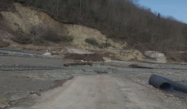 Son dakika: Kastamonu’da köprü yıkıldı!