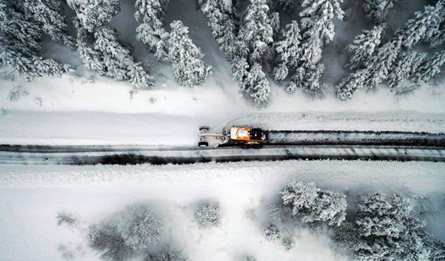 Kastamonu'da kar engeli: 41 köy yoluna ulaşım yok!