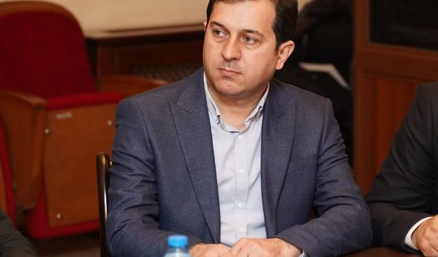 Erivan'da Türkiye ve Azerbaycan Bayraklarının Yakılmasına Sert Tepki!