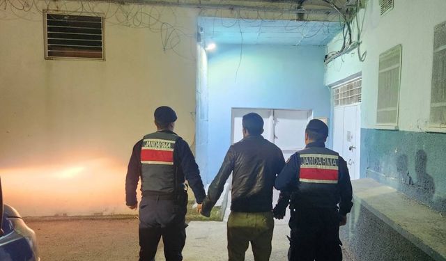 Kastamonu'da JASAT operasyonu: 9 yıl 5 ay hapis cezası bulunan şahıs yakalandı!