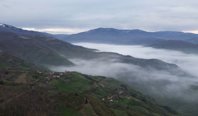 Kastamonu'da sisle kaplı ormanlar büyüledi: Dron görsel şölen sundu!