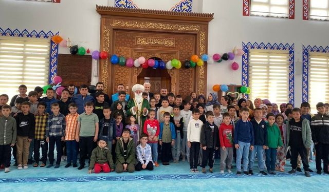 Kastamonu’da Teravih Coşkusu: Öğrencilere Hem Manevi Hem Maddi Ödül