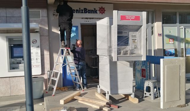 Kastamonu'nun ilçesinde şubesini kapatmasının ardından Hanönü ATM'sini de kaldırdı!