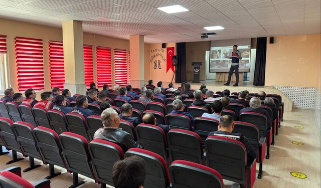Kastamonu'nun ilçesinde uyarıcı maddeye geçit yok: Jandarmadan eğitim!