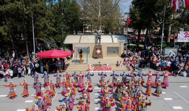 Taşköprü’de 23 Nisan Coşkusu Renkli Gösterilerle Kutlandı