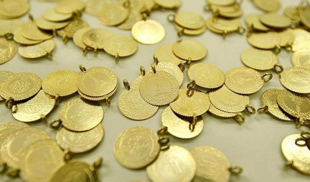 Endişeli Altın Yatırımcısına Uyarı: Düşüş Aldatıcı Olabilir, Uzun Vadeye Dikkat!