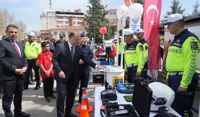 Kastamonu Valisi Dallı'dan uyarı: 'Kasksız trafiğe çıkmayın'