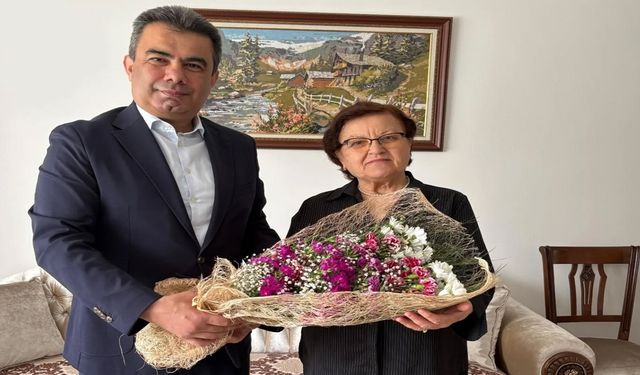 Kastamonu'da Anneler Gününde anlamlı ziyaret
