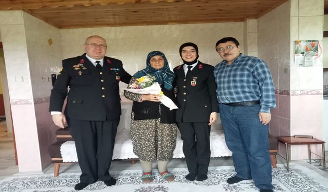 Taşköprü'de Anneler Günü'nde şehit annelerine anlamlı ziyaret