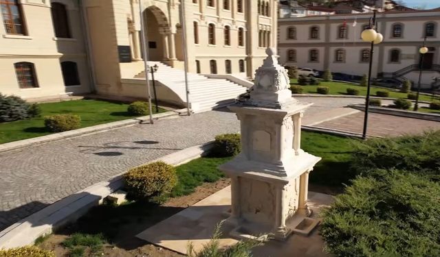 Kastamonu'da 'Yadigar Çeşmesi'nden artık su akıyor (görüntülü haber)