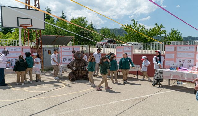 Kastamonu'da küçük bir köy okulundan büyük başarı: Göçkün’de bilim, kültür ve umut buluştu