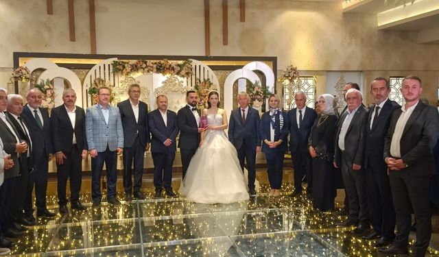 Kastamonu'daki düğün protokolü buluşturdu