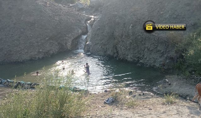 Taşköprü'de vatandaşlar Çatderesi’nde serinledi