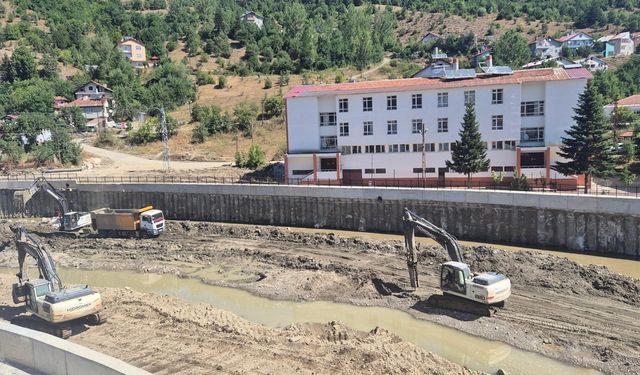 Devrekani Çayı ıslah oluyor