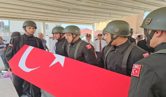 Kastamonu'da acı veda: Toprağa verildi