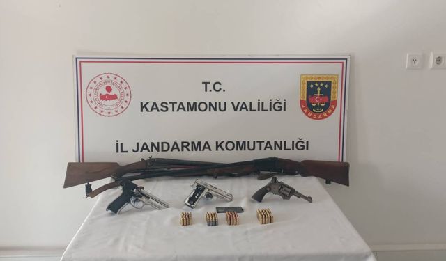Kastamonu'da ruhsatsız silah operasyonu: 2 kişi gözaltına alındı