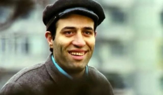 Filmlerine hala gülüyoruz: Kemal Sunal aramızdan ayrılalı tam 25 yıl oldu