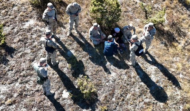 Kastamonu'da AFAD, Jandarma  alarma geçti: Kayıp kadın drone ile bulundu (görüntülü haber)