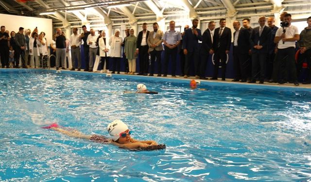 Kastamonu'da ilçeye Kapalı Yüzme Havuzu açıldı