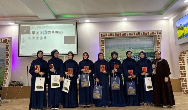 Kastamonu'da Hafızlık Sevinci: 8 Hafız Belgelerini Aldı