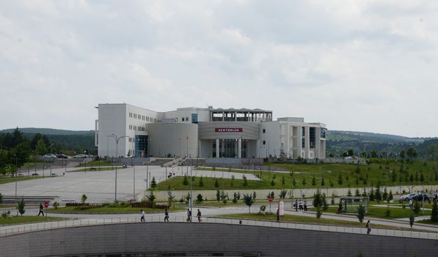 KÜ'de yeni tezli yüksek lisans programları açıldı