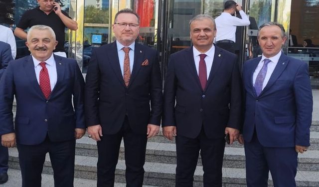 Kastamonu AK Parti'de sevinç: 'Bozkurt yuvasına döndü'