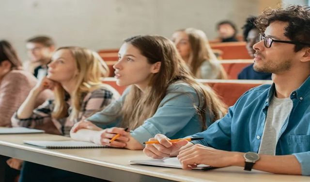 Üniversite Öğrencileri Dikkat: 2025-2026 Burs Fırsatları! Son Başvuru Tarihleri Açıklandı