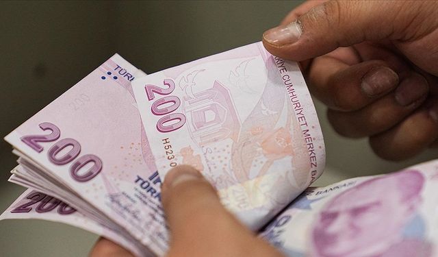 Zamlar onaylandı: Memur ve emekli ne kadar maaş alacak?