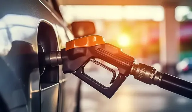 Akaryakıta bu gece okkalı zam geliyor: İşte 3 Eylül 2025 akaryakıt fiyatları