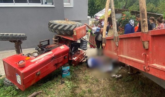 Son dakika: Kastamonu’nun ilçesinde traktör devrildi, 1 kişi yaralandı