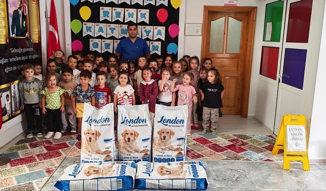 Kastamonu'da miniklerden sahipsiz hayvanlara destek!