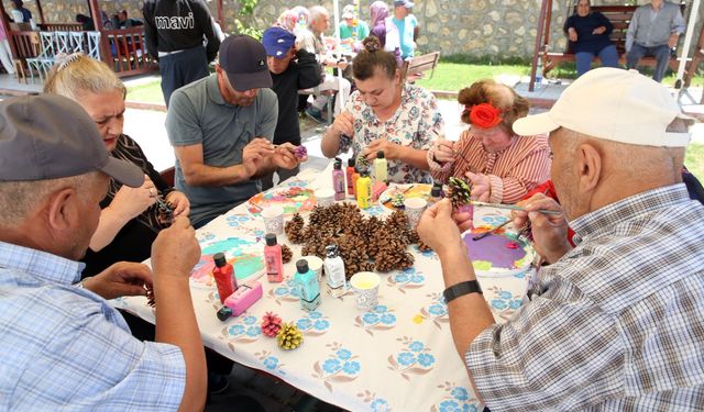 Kastamonu'da özel bireyler hem eğleniyor hem topluma kazandırılıyor