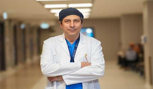 Bacakta Şişlik ve Ağrı 'Derin Ven Trombozu' Belirtisi Olabilir