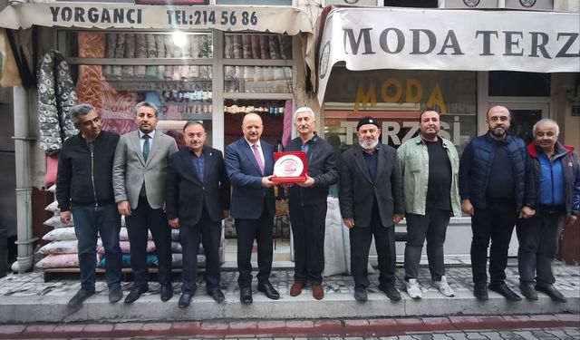 56 yıldır aynı mesleği yapıyor: Kastamonu Valisi'nden yılın ahisine ziyaret