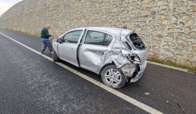 Cenazeye Giderken Hanönü’de Kaza Yaptılar: 3 Kişi Yaralandı