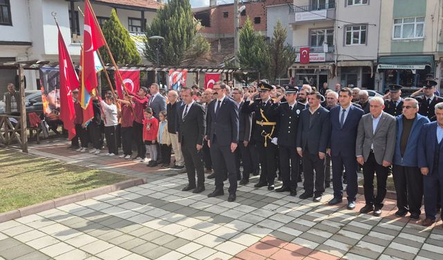 Kastamonu'nun 3 ilçesinde çelenk törenleri gerçekleştirildi