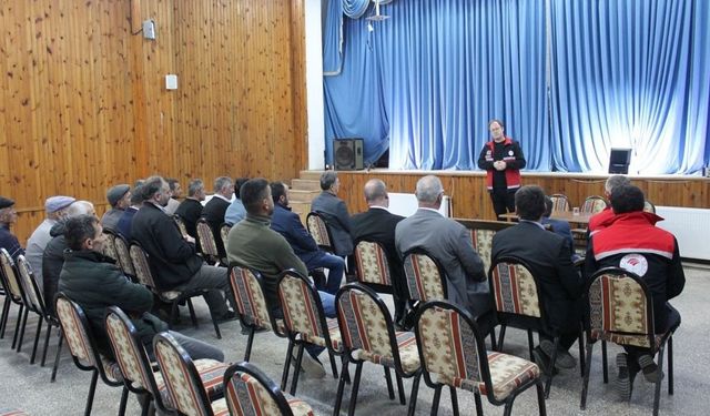 Şap Hastalığına Karşı Bilinç Artıyor: Kastamonu’da Üreticiler Bilgilendirildi