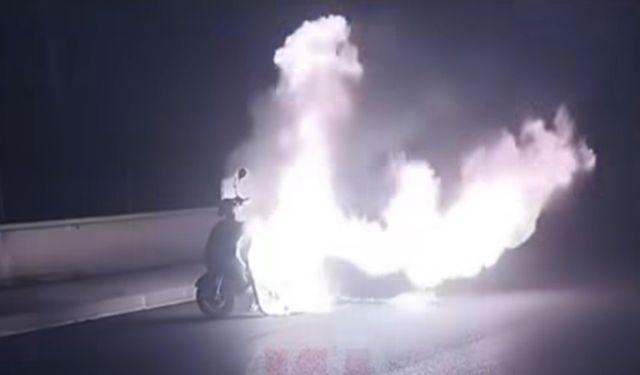Kastamonu’da Kuryenin Motosikleti Alev Alev Yandı: Hurdası da Çalındı!